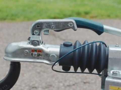 Aanhanger koppeling versleten? Zo vervangt u deze veilig